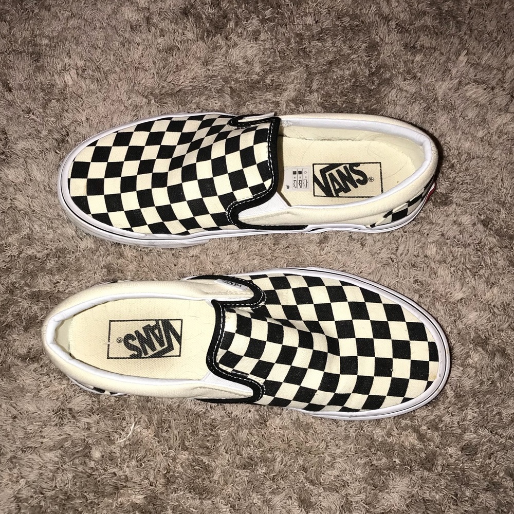 CHECKERED VANS